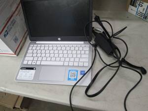 hp 11.6 LAPTOP n4000 open box can n...