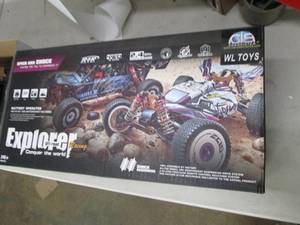 Explorer Off road racing rok climbe...