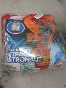 Spooktacular astronaut jet pack, op...