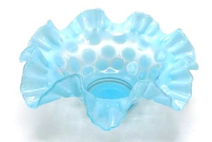 lot 421 image: Gorgeous Vintage Fenton Blue Opalescent Coin Dot Ruffled Bowl