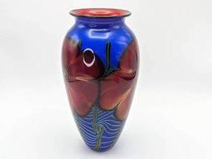 lot 438 image: Gorgeous Rick Satava Signed Art Glass Vase 11 12 Tall