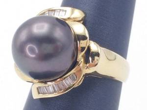 lot 49 image: Large and Elegant 10mm Tahitian Pearl and Diamond Ring in 18k Gold $3850 Retail
