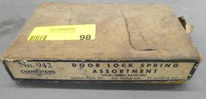 lot 98 image: Vintage case of Champ door lock springs for GM cars 1928-48