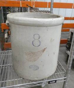 lot 104 image: 8 gallon Red Wing crock, does have some cracks see pictures