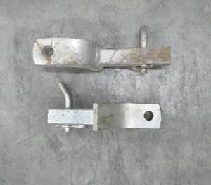 lot 127 image: 2 hitches