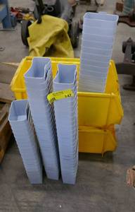 lot 147 image: group of plastic storage bins