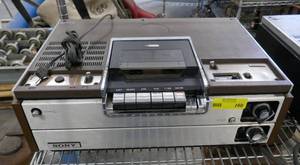 lot 160 image: Sony Betamax player - untested