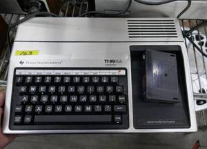 lot 163 image: vintage Texas Instruments TI-994A computer