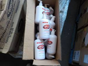 18 - 16.9 oz Bottles Lifebuoy Handw...