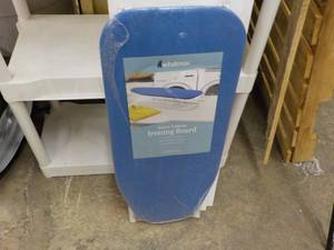 Whitmor Delux Table Top Ironing Boa...