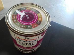 1 gallon Thompsons Waterseal Total...