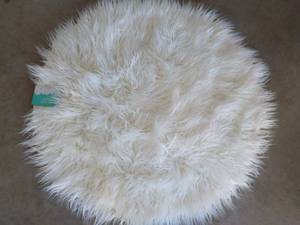 Pillow Fort 36 diameter Faux Fur A...