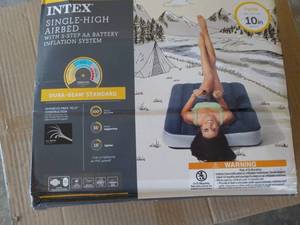 Intex Twin 10 Single High Airbed...