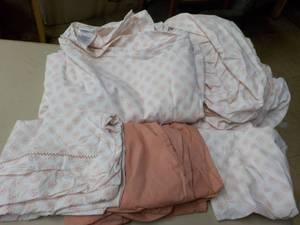 King Size Splendid Sheet Set with 4...