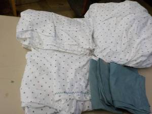 King Size Splendid Sheet Set with 4...