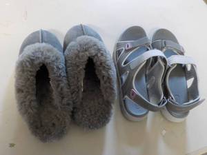 2 Pair Womens Size 78 Shoes...