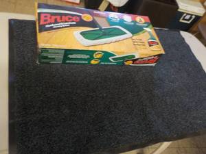 Floor Mat 2 ft x 3 ft and Bruce Cle...