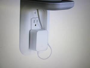 ECHOGEAR Outlet Shelf - A Space-Sav...