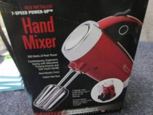 Betty Crocker 7-Speed Hand Mixer wi...