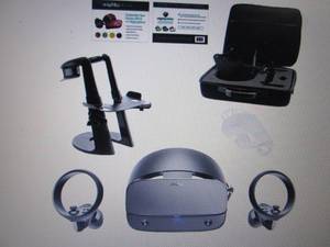 Oculus Rift S PC-Powered VR Gaming ...