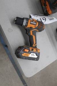 lot 419 image: Ridgid R86008 18V Cordless 12 Drill  with Battery