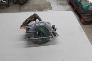 lot 421 image: Ridgid R8652 18V Cordless 7-14 Circular Saw