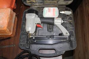 lot 433 image: Porter-Cable Pneumatic Finish Nailer 16GA 70-120PSI  with Plastic Case