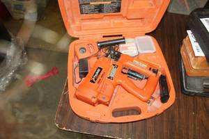 lot 436 image: Paslode IM250 Cordless Straight Finish Nailer 16GA  with Battery, Charger, Plastic Case
