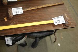 lot 447 image: Sledgehammer