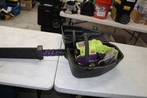lot 463 image: Poulan Wild Thing Chain Saw 18