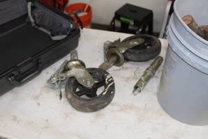 lot 477 image: Lot of (4) 8 Caster Wheels