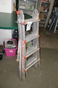 lot 539 image: Little Giant Ladder Systems Aluminum 8 Extension Ladder