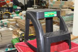 lot 569 image: Zacks Plastic Stool 2-step