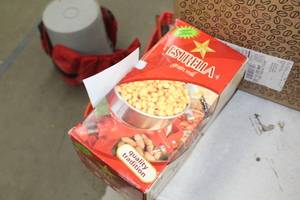 lot 529 image: Estrella Grain Mill (in original packaging)