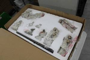 lot 532 image: Nativity Scene Figurines (in original packaging)