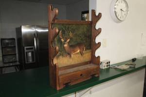 lot 578 image: Wood Gun Rack, 4-gun 1-drawer Wall-Mount with Deer Backdrop