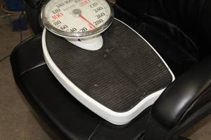 lot 602 image: Taylor Professional Floor Scale