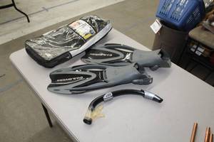 lot 590 image: Scuba Gear  with Large Mask, Snorkel Tube, U.S. Divers Proflex Fins