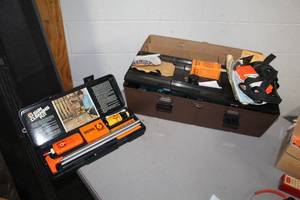 lot 356 image: Hoppes Gun Cleaning Kit