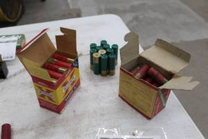 lot 348 image: Lot of ( 2 boxes ) 12 Ga. 2-34 1-14-oz. 2 Shot Shotgun Shells
