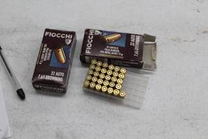 lot 305 image: Lot of ( 2 boxes ) Fiocchi 32 Auto 7.65 Browning 73 Grain Full Metal Jacket Cartridges ( 50 per box )
