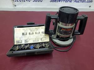 lot 60 image: black and decker plunge cut router and bit set