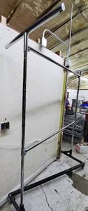 lot 71 image: 7 foot z rolling clothes rack with T Top