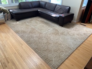 lot 10 image: Stark Carpet