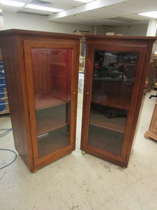 lot 608 image: DISPLAY CABINETS W INTERIOR LIGHTING, ON CASTERS