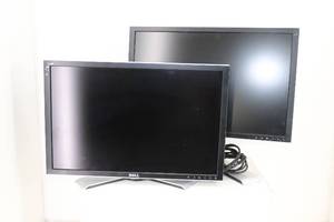 lot 6 image: (2) Dell 2407wfpb DVIVGA Monitors