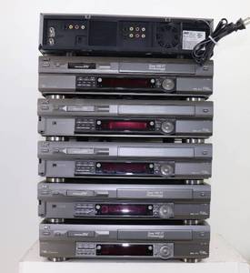 lot 14 image: (6) JVC SR-VS30U Mini-DV & S-VHS Recorders