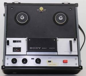 lot 16 image: Sony Vintage Tapecorder TC-105A