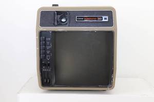 lot 19 image: Kodak Eltagraphic Model 260 Projector