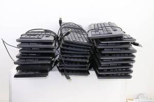 lot 48 image: HP Keyboards